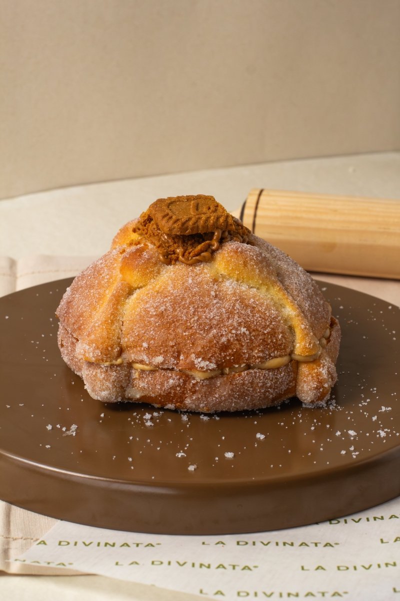Pan de Muerto Lotus - La Divinata, El mejor pastel de Monterrey ahora también en México