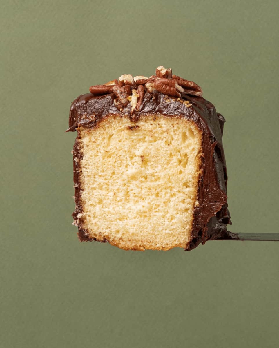 Rosca de Chocolate: Sabor Intenso y Esponjoso - La Divinata, El mejor pastel de Monterrey ahora también en México