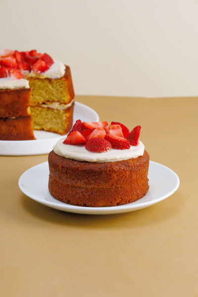 Pastel de Fresas con Crema Keto