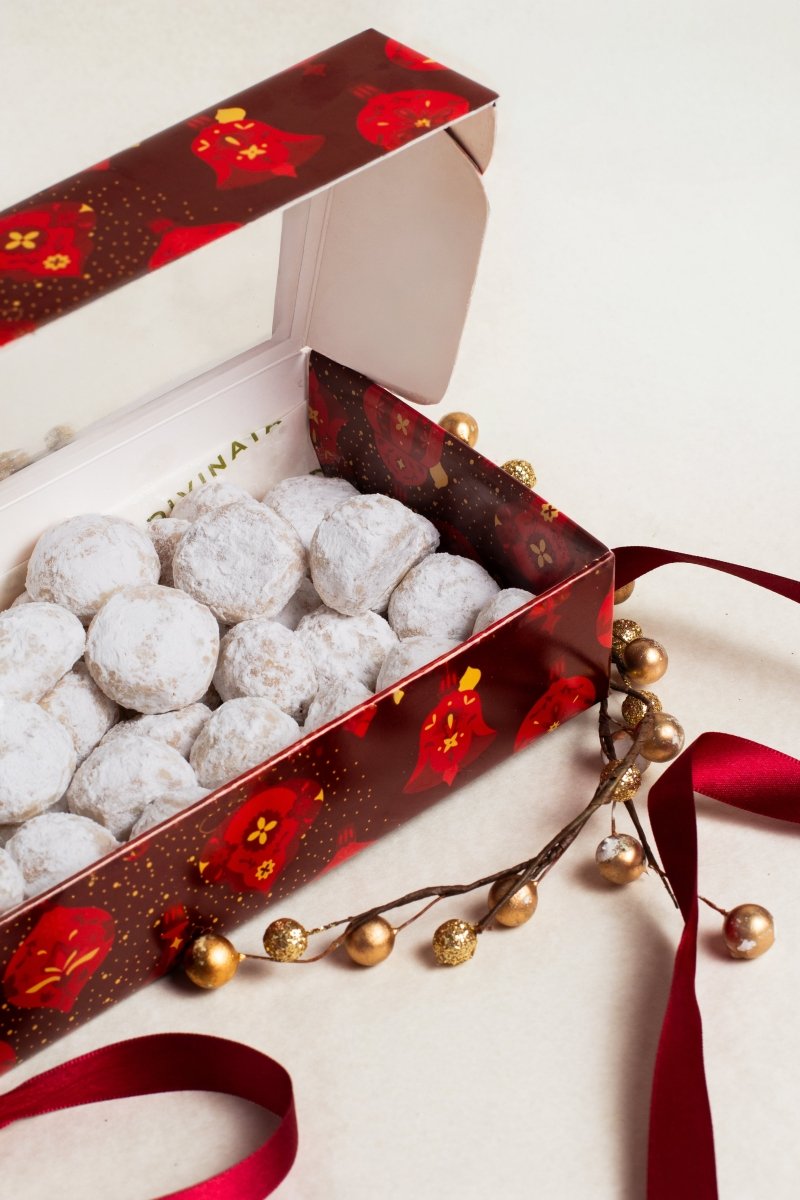 Caja Chica Bolitas de Nuez NAV25 - La Divinata, El mejor pastel de Monterrey ahora también en México