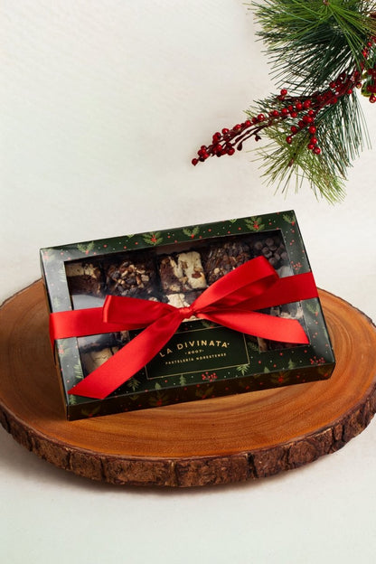 Caja de Brownies 15 Piezas NAV25 - La Divinata, El mejor pastel de Monterrey ahora también en México