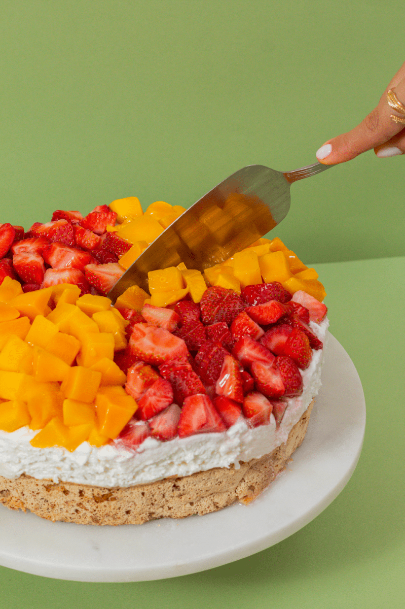 Mostachón de Mango con Fresas - La Divinata, El mejor pastel de Monterrey ahora también en México