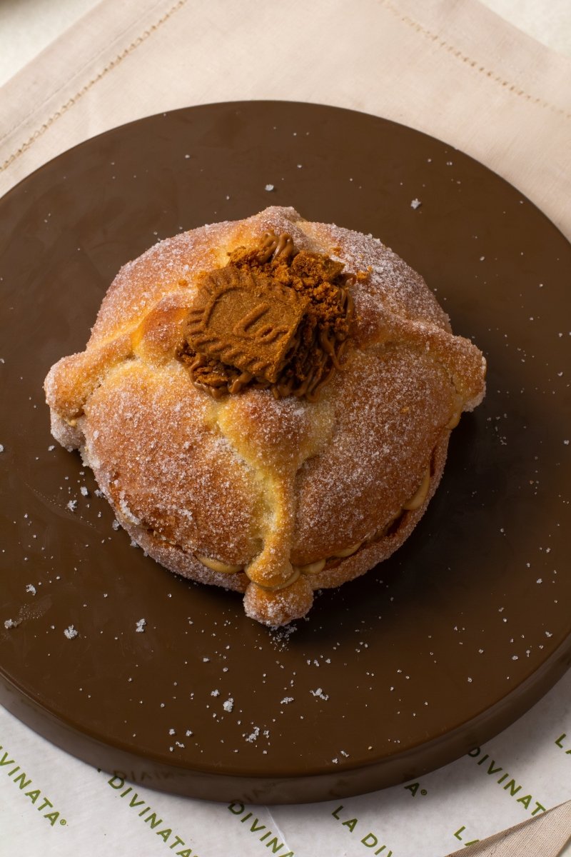 Pan de Muerto Lotus - La Divinata, El mejor pastel de Monterrey ahora también en México