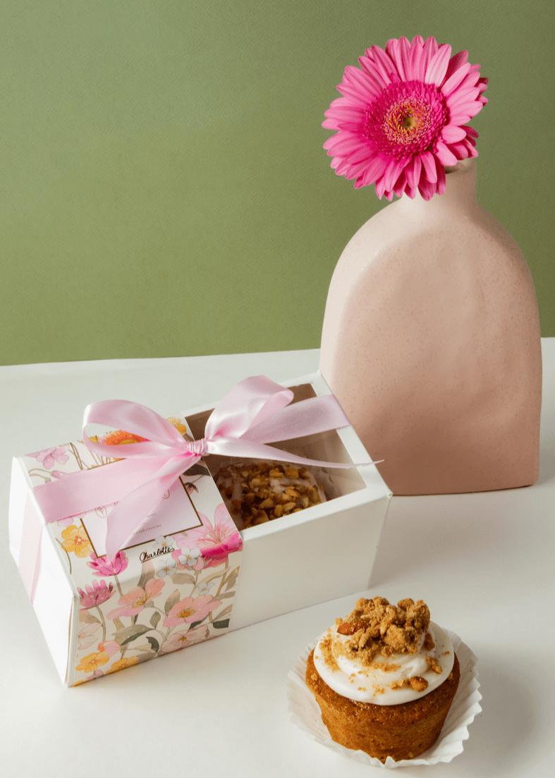 Caja con 2 Muffin MOM23 - La Divinata, El mejor pastel de Monterrey ahora también en México