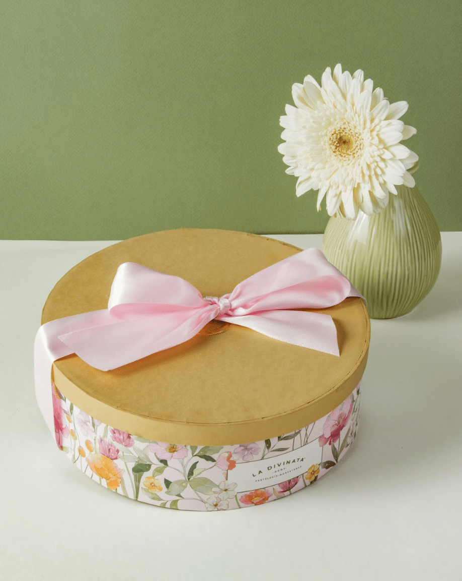 Caja Galletas Surtidas MOM23 - La Divinata, El mejor pastel de Monterrey ahora también en México