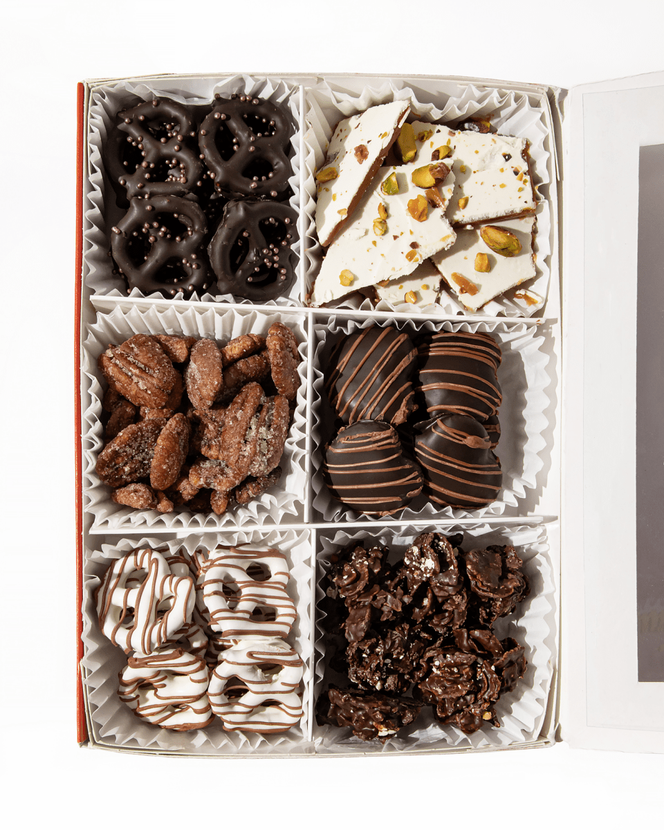 Caja Surtida Especial Nav23 - La Divinata, El mejor pastel de Monterrey ahora también en México